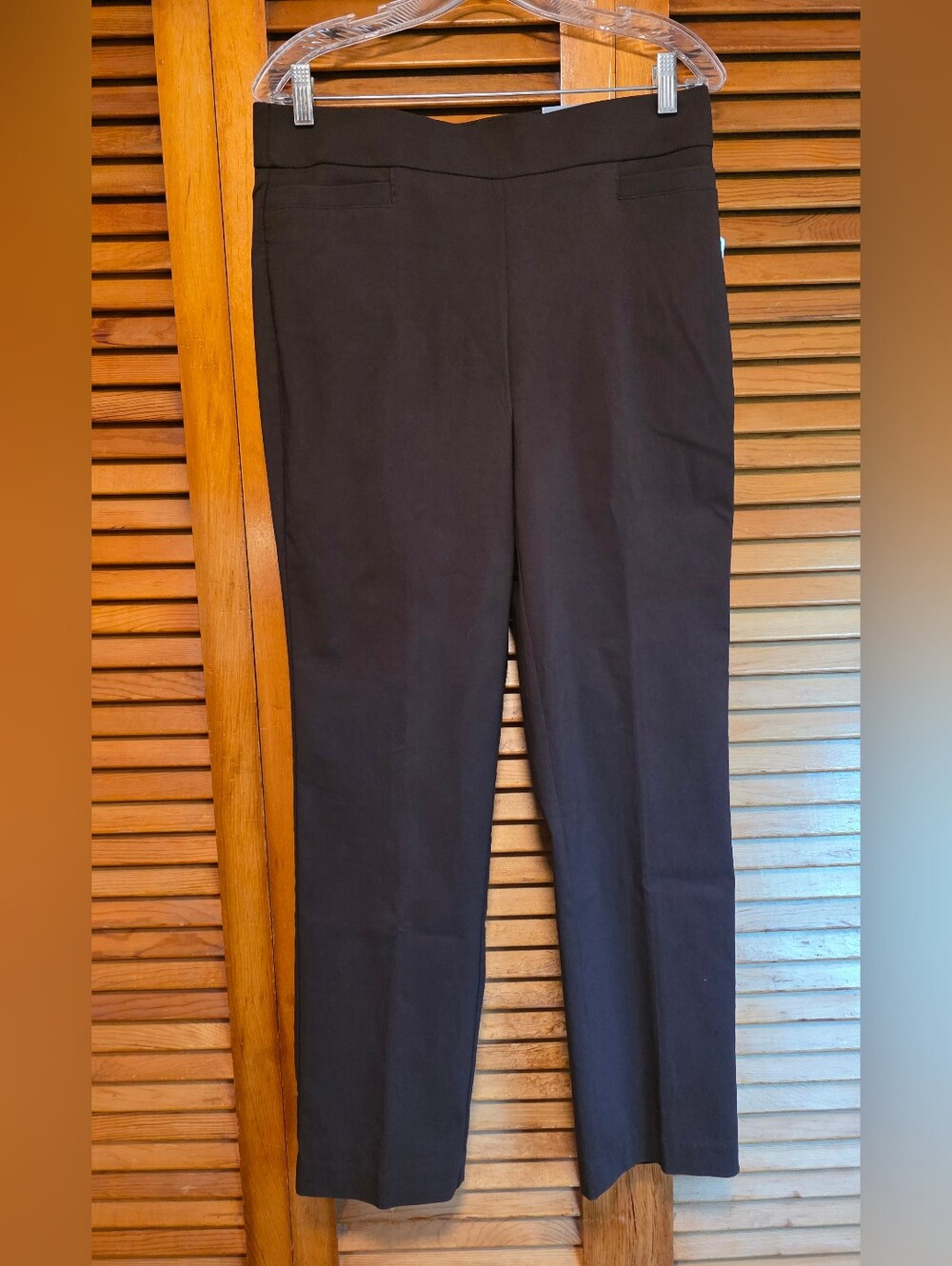 NWT Liz Claiborne Sophie Straight Leg Career Brown Pants Women’s Size 8 Stretch